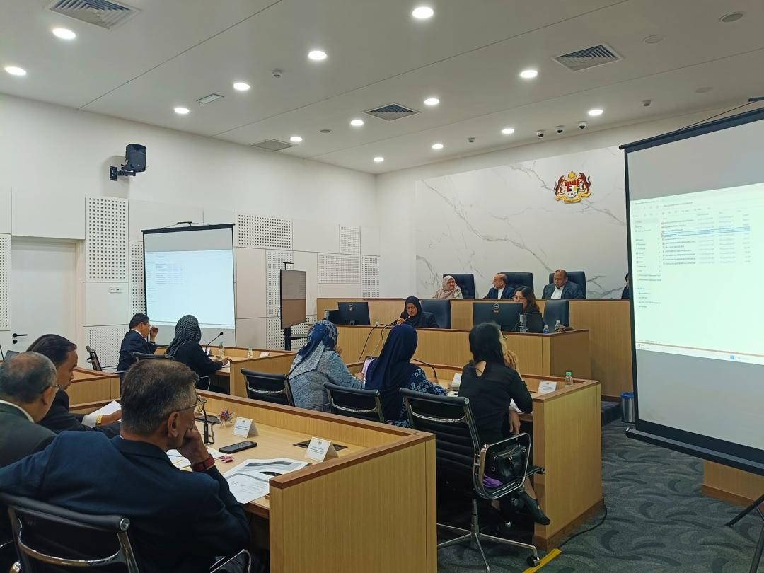 MESYUARAT HAKIM PENGURUS
