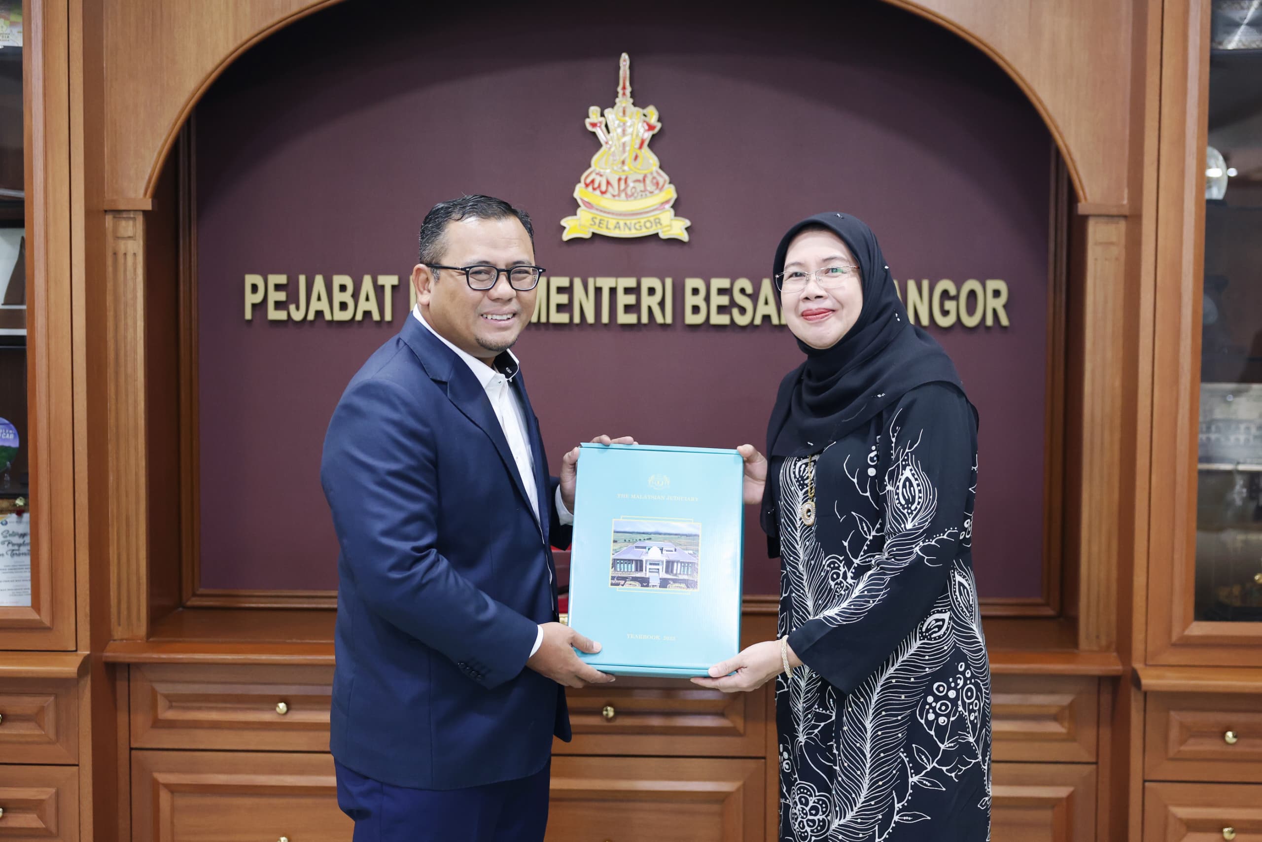 PEJABAT MENTERI BESAR
