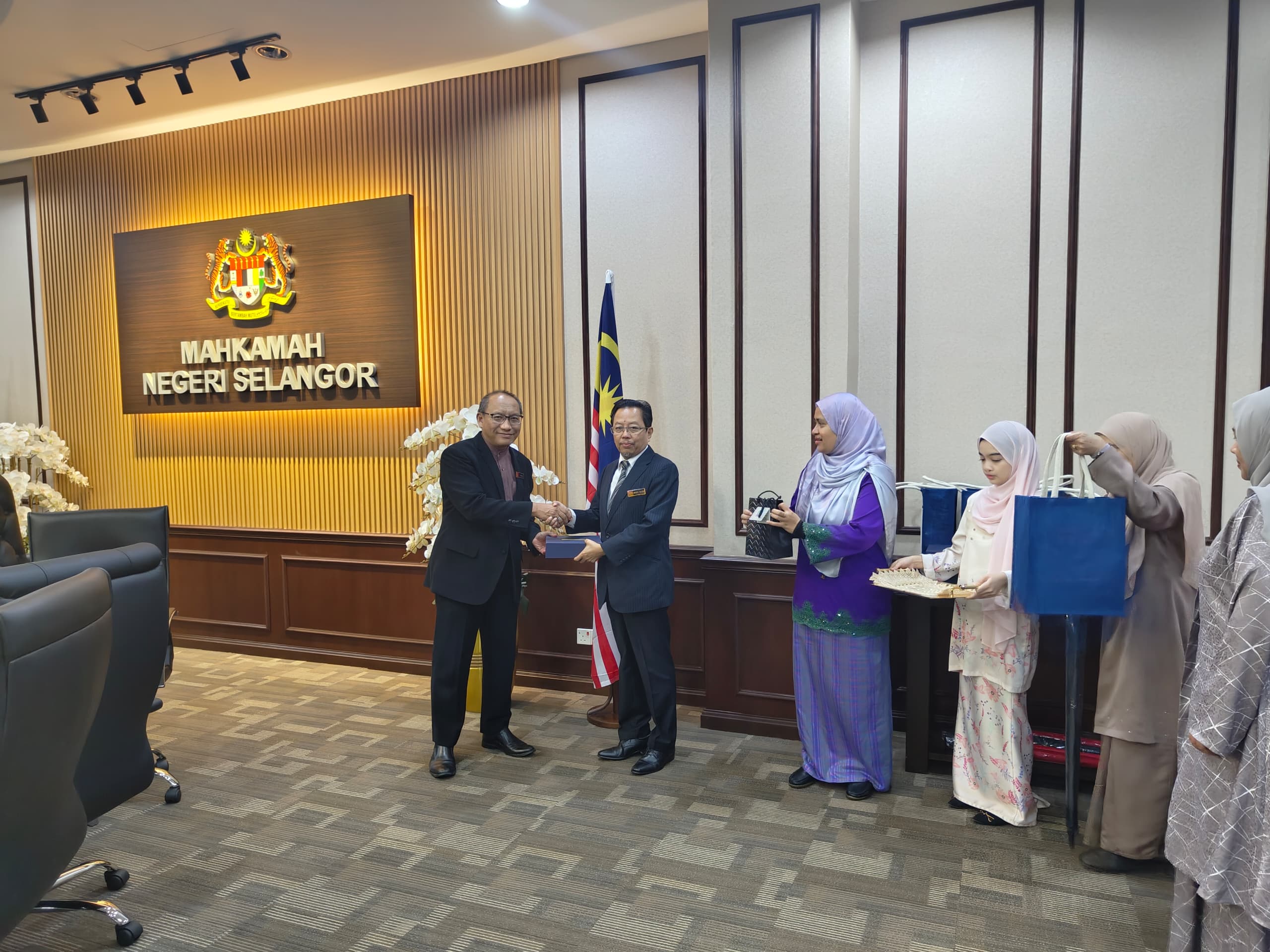 MAJLIS PENGHARGAAN DAN TAUTAN KASIH